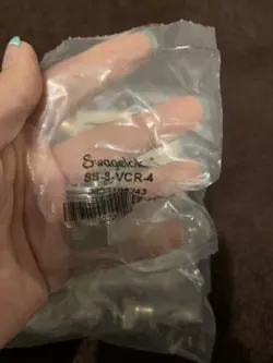VCR MALE NUT
