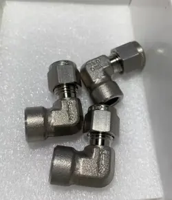 1PC SWAGELOK SS-400-8-2 CARD PIPE JOINT