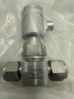 1PCS NEW SWAGELOK SS-BN8S8-2C
