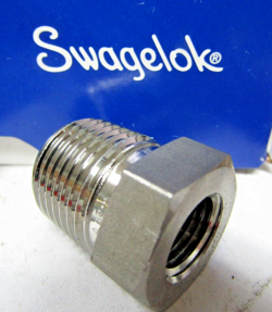 ??NEW SWAGELOK SS-8-RB-4