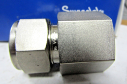 ??NEW SWAGELOK SS-1210-7-12 STAINLESS FEMALE CONNECTOR 3/4 TUBE O.D X 3/4 FNPT