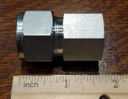 NEW SWAGELOK SS-600-7-8 TUBE FITTING 1/2