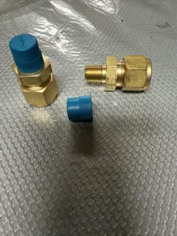 1 - SWAGELOK BRASS CONNECTOR FITTING, 1/2