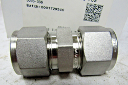 ??NEW SWAGELOK SS-1010-6 STAINLESS STEEL TUBE FITTING UNION 5/8 TO 5/8