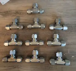 LOT OF 10 NEW SWAGELOK SS-600-3 STAINLESS STEEL TEE UNION FITTING, 3/8