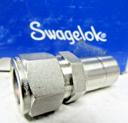 ??NEW SWAGELOK  SS-810-1-8W MALE CONNECTOR 1/2