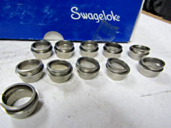 ??11) NEW SWAGELOK SS-810-SET 1/2