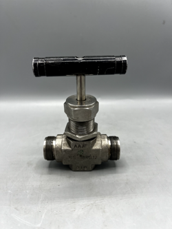 SWAGELOK SS-18RS12 INTEGRAL BONNET NEEDLE VALVE