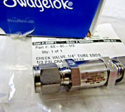 ??NEW SWAGELOK SS-4C-1/3 POPPET CHECK VALVE FIXED PRESSURE 1/4