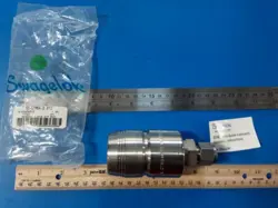 SWAGELOK SS-QTM8A-B-810 MACHINED SLEEVE QTM BODY PTFE SEALED, 3.1 CV, 1/2
