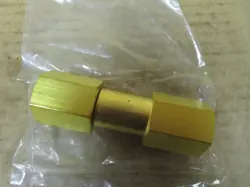 NEW SWAGELOK BRASS POPPET VALVE B-8C4-VI-1/3 1/2