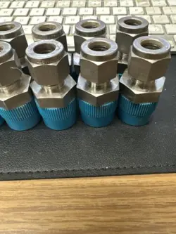 (23) SWAGELOK STAINLESS STEEL CONNECTOR, 1/2