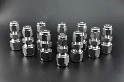 UNION 1/4IN 1/8IN