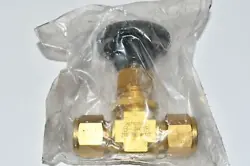 NEW SWAGELOK B-1KS8 MANUAL BRASS NEEDLE VALVE 2100PSI 1/2 IN TUBE