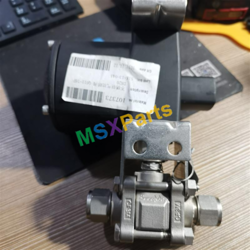 SS-63TS12 SWAGELOK ORIGINAL NEW PNEUMATIC VALVE FREE SHIPPING BY DHL OR FEDEX
