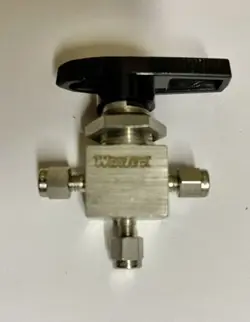SWAGELOK WHITEY  SS 41XS1 BALL VALVE 1/16