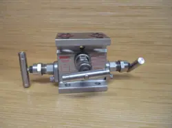 WHITEY SS-M3NBFL SWAGELOK MANIFOLD VALVE SSM3NBFL (PACK OF 3)