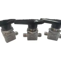 SWAGELOK SS-43S4 IN-LINE BALL VALVE 1/4