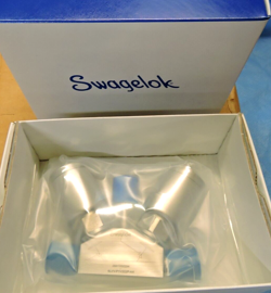 NEW SWAGELOK 6LVV-P1V222P-AA MANIFOLD 316L VIM-VAR ALD 2-VALE 3-PORT DIAPHRAGM