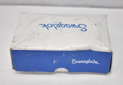 LOT OF 2 SWAGELOK STAINLESS STEEL VCR FACE SEAL FITTINGS 1