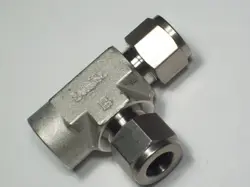 1- SWAGELOK STAINLESS STEEL RUN TEE, 1/2