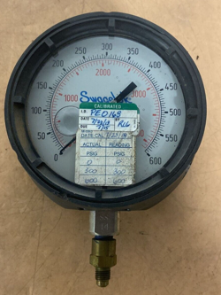 SWAGELOK PRESSURE GAUGE 600PSI