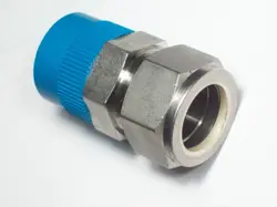 1 - SWAGELOK STAINLESS STEEL CONNECTOR, 3/4