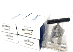 LOT OF 4 NEW SWAGELOK SS-12NBSW8P VALVE SS12NBSW8P