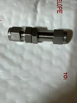 NEW SWAGELOK STAINLESS STEEL BULKHEAD UNION, 1/4