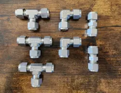 SWAGELOK 3/8 LOT - TEES, ELBOW, UNIONS