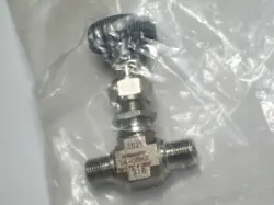 1- SWAGELOK STAINLESS STEEL INTEGRAL BONNET NEEDLE VALVE, 1/8