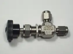 1- WHITEY SWAGELOK INTEGRAL BONNET ANGLE NEEDLE VALVE, 1/8