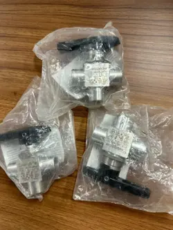 1PCS NEW SWAGELOK SS-44XF6