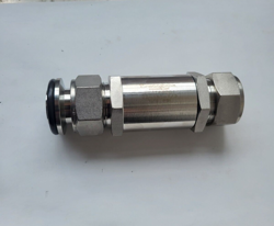 SWAGELOK SS-16C-1/3 1/3 PSI POPPET CHECK VALVE  (R5S1.3B1)