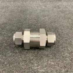 SWAGELOK SS-CHS12-1/3 STAINLESS STEEL POPPET 5000 PSIG (344 BAR) CHECK VALVE