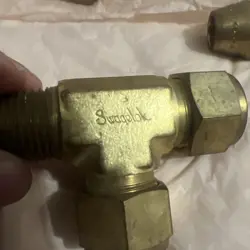 BRASS TEE FITTING