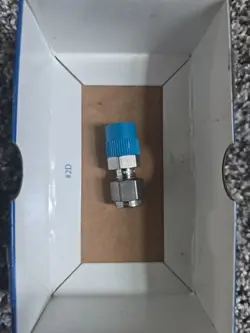 SWAGELOK STAINLESS STEEL CONNECTOR FITTING, 1/4
