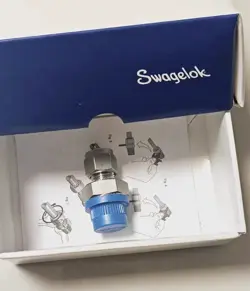 1PC SWAGELOK SS-8M0-1-6RP CARD PIPE JOINT