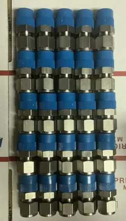 CONNECTORS LOT