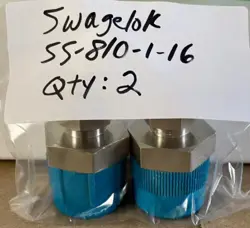 LOT OF TWO SWAGELOK SS-810-1-16 FITTINGS 1/2