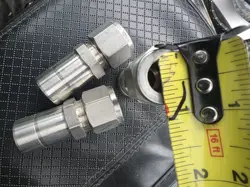 SWAGELOK FITTINGS LOT