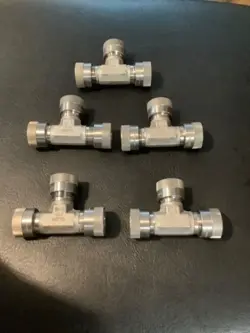 SWAGELOK 316 STAINLESS STEEL VCR FACE SEAL FITTING - (SS-4-VCR-T) LOT OF 5
