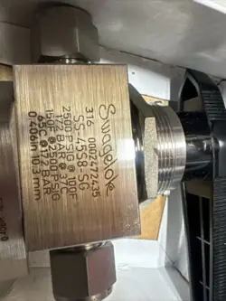 NEW SWAGELOK STAINLESS STEEL 1-PIECE 40 SERIES BALL VALVE SS-45S8-SG