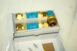 LOT OF 5 SWAGELOK MALE CONNECTOR B-22M0-1-12RT 22MM X 3/4