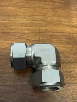 ELBOW FITTING 1