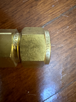 CONNECTOR 5/8