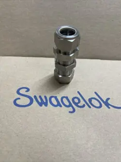 SWAGELOK SS-1210-61