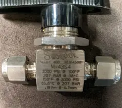SWAGELOK M-43S4