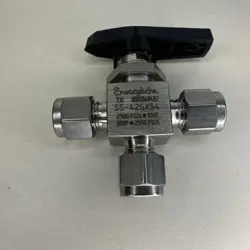 SWAGELOK SS-42GXS4 3 WAY MANUAL BALL VALVE STAINLESS STEEL 2500PSI 3/8 TUBING