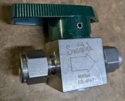 SWAGELOK SS 6P6T VALVE